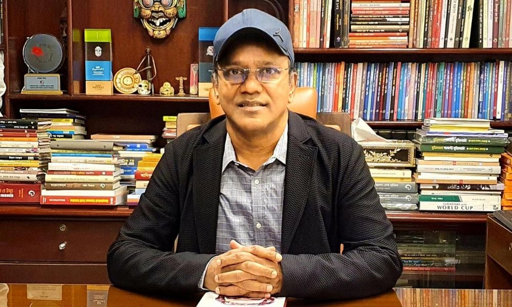 বিশ্বদরবারে বাংলা সাহিত্যকে পৌঁছে দিতে চান মাজহারুল ইসলাম