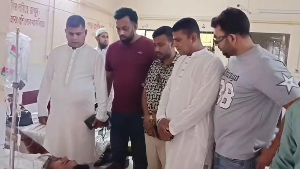 ব্রাহ্মণবাড়িয়ায় আ.লীগের ঝটিকা মিছিল ধাওয়া করতে গিয়ে আহত ছাত্রদল-জামায়াতের ৫ নেতা